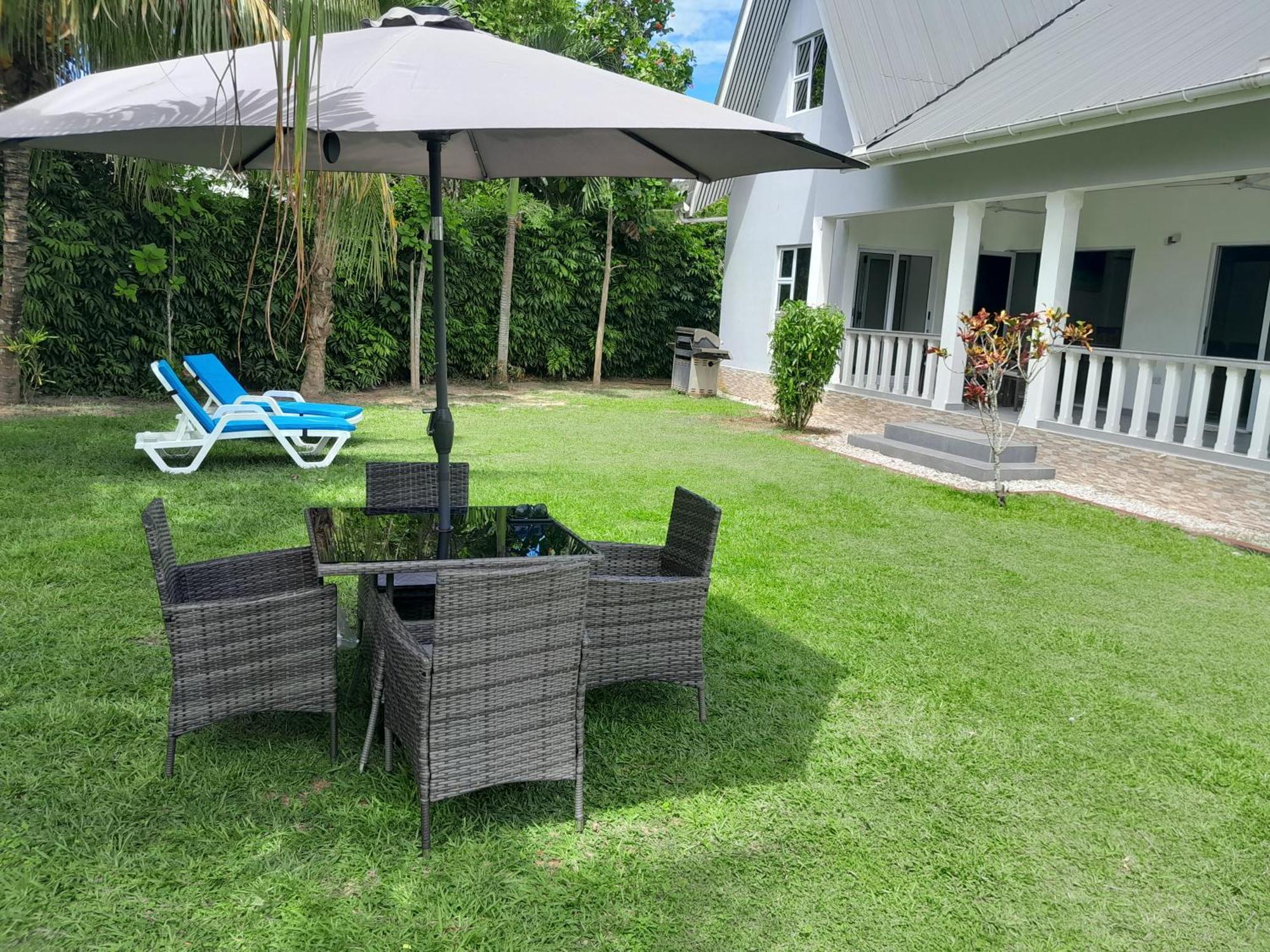 Island Charm Of Praslin Villa Victoria Bagian luar foto